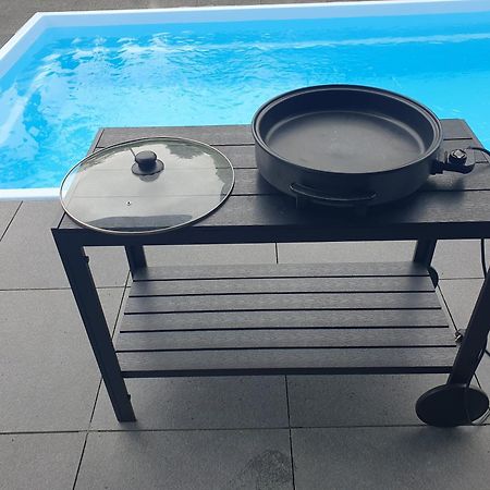 Grosszuegige Unterkunft Mit Terrasse Oberbrechen المظهر الخارجي الصورة