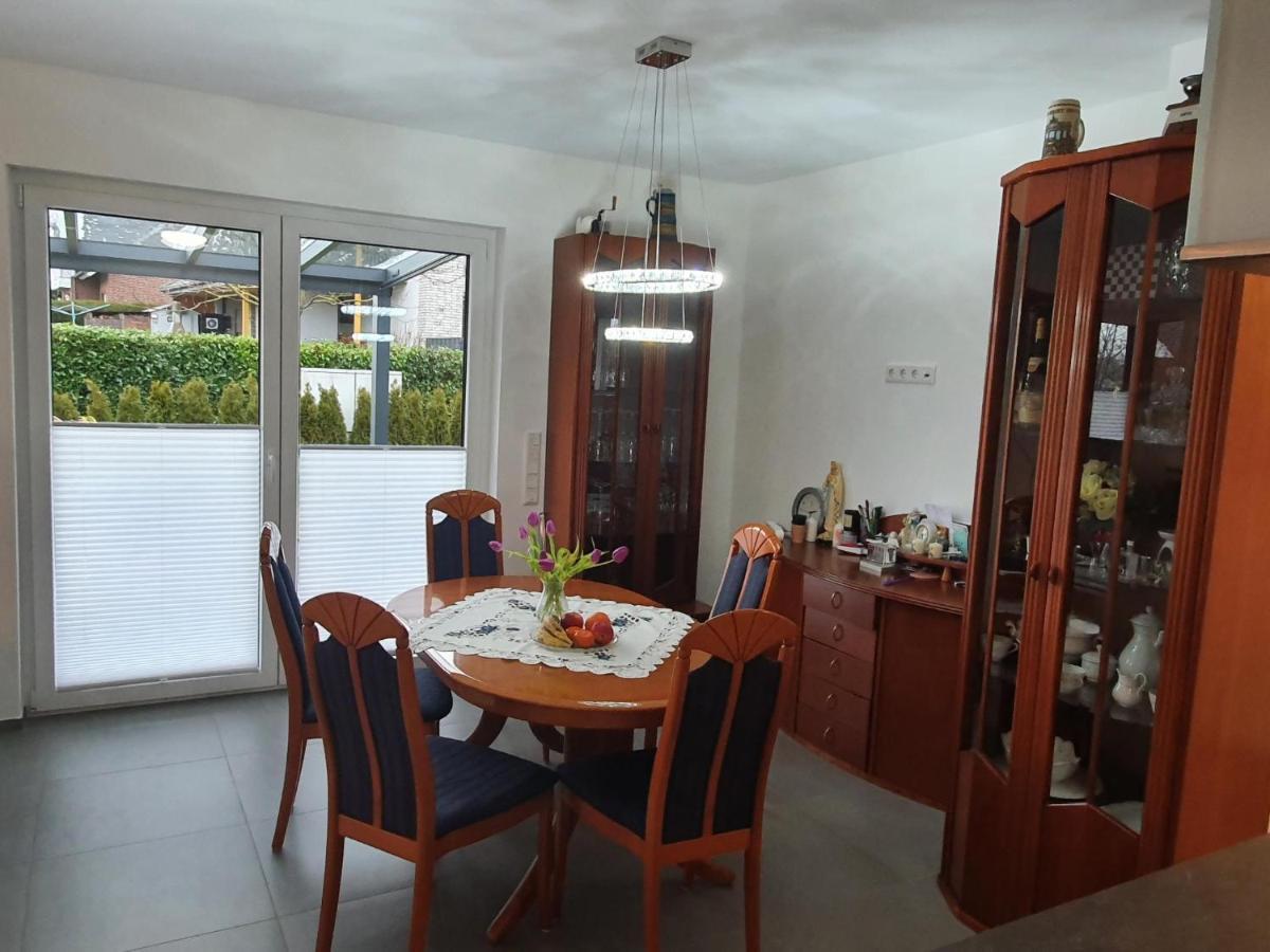 Grosszuegige Unterkunft Mit Terrasse Oberbrechen المظهر الخارجي الصورة