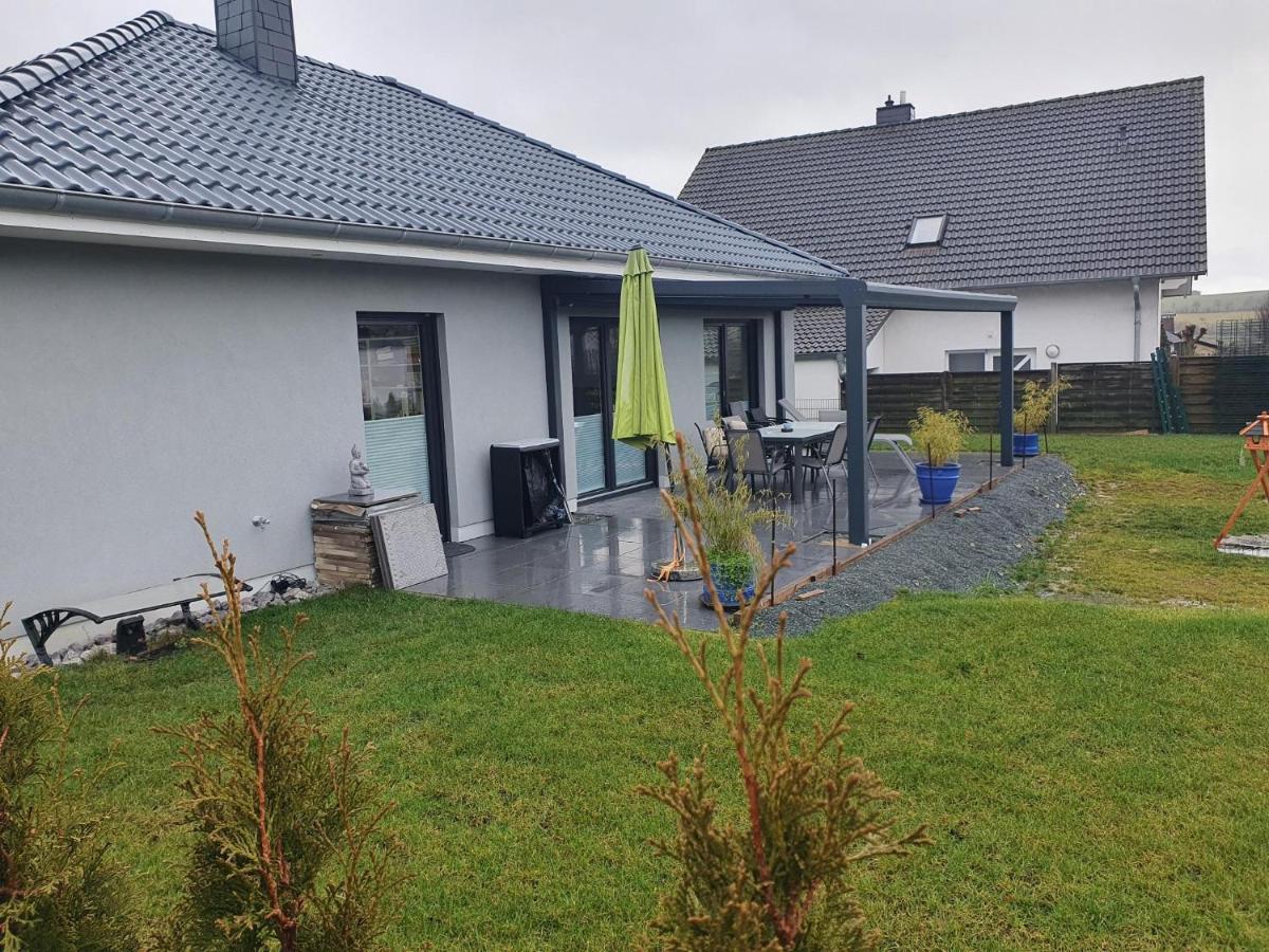 Grosszuegige Unterkunft Mit Terrasse Oberbrechen المظهر الخارجي الصورة